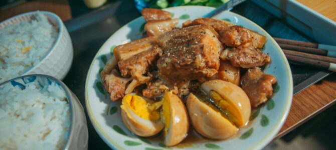 Top 10 Exotic Dishes to Try in the Tropics