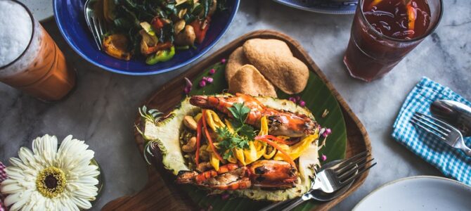 Malaysian & Indonesian Tropical Cuisine: Spices, Stories, and Unforgettable Street Food Adventures